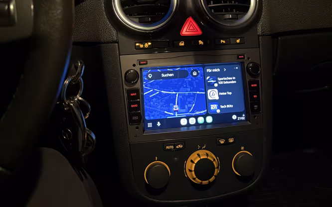 CarPlay Einbau inkl. Rückfahrkamera in Opel Corsa D 2011 0