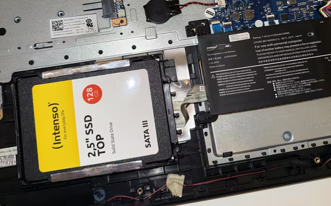 SSD Upgrade Notebook Lenovo V320 3