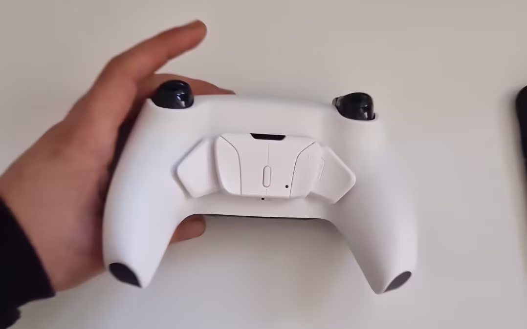 SCUF Umbau PS5 DualSense Controller mit 4 Paddels und Remap Chip